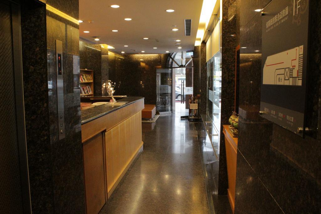 Kaja Hotel Kaohsiung Buitenkant foto