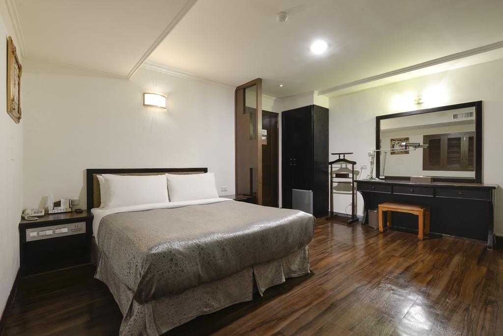 Kaja Hotel Kaohsiung Buitenkant foto