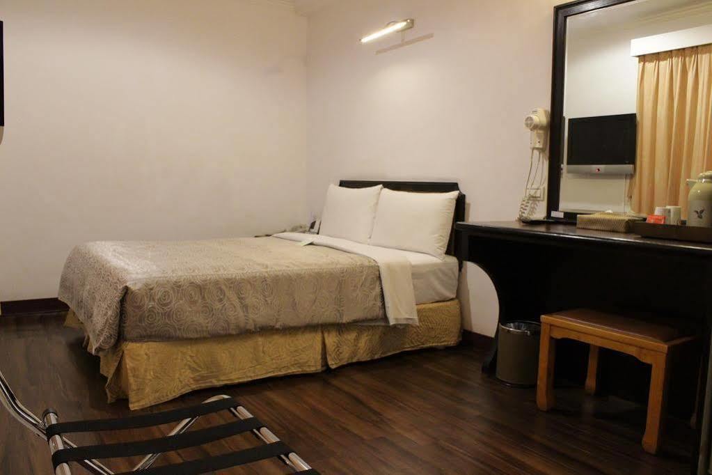 Kaja Hotel Kaohsiung Buitenkant foto