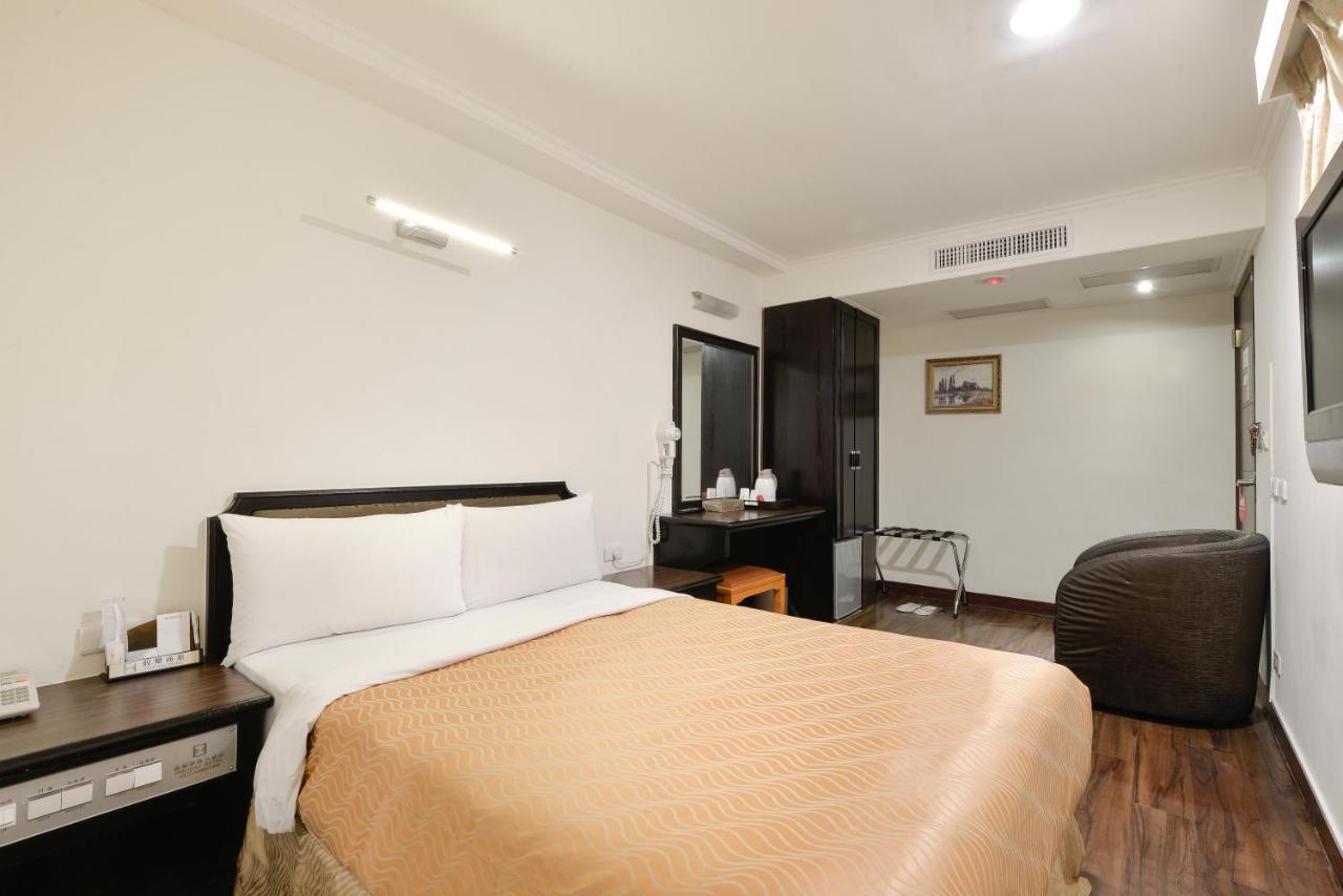 Kaja Hotel Kaohsiung Buitenkant foto